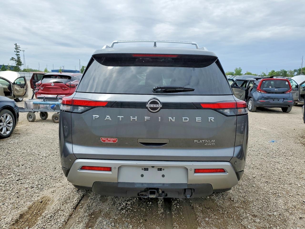 Nissan Pathfinder Platinum