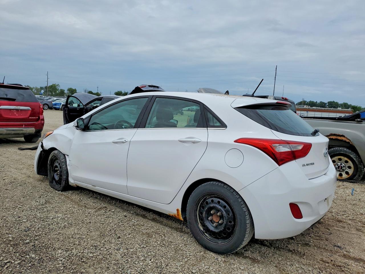 Hyundai ELANTRA Base