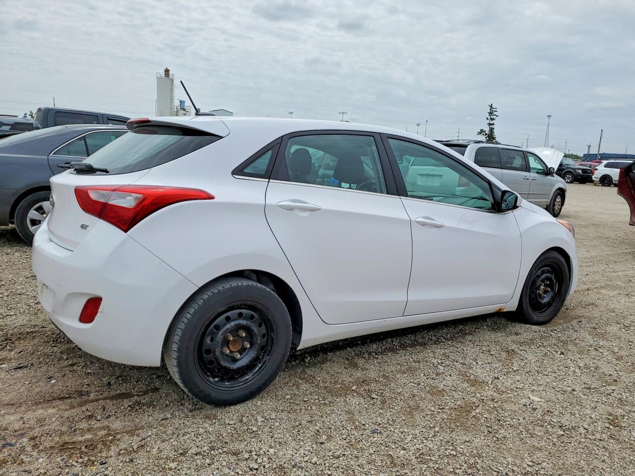 Hyundai ELANTRA Base