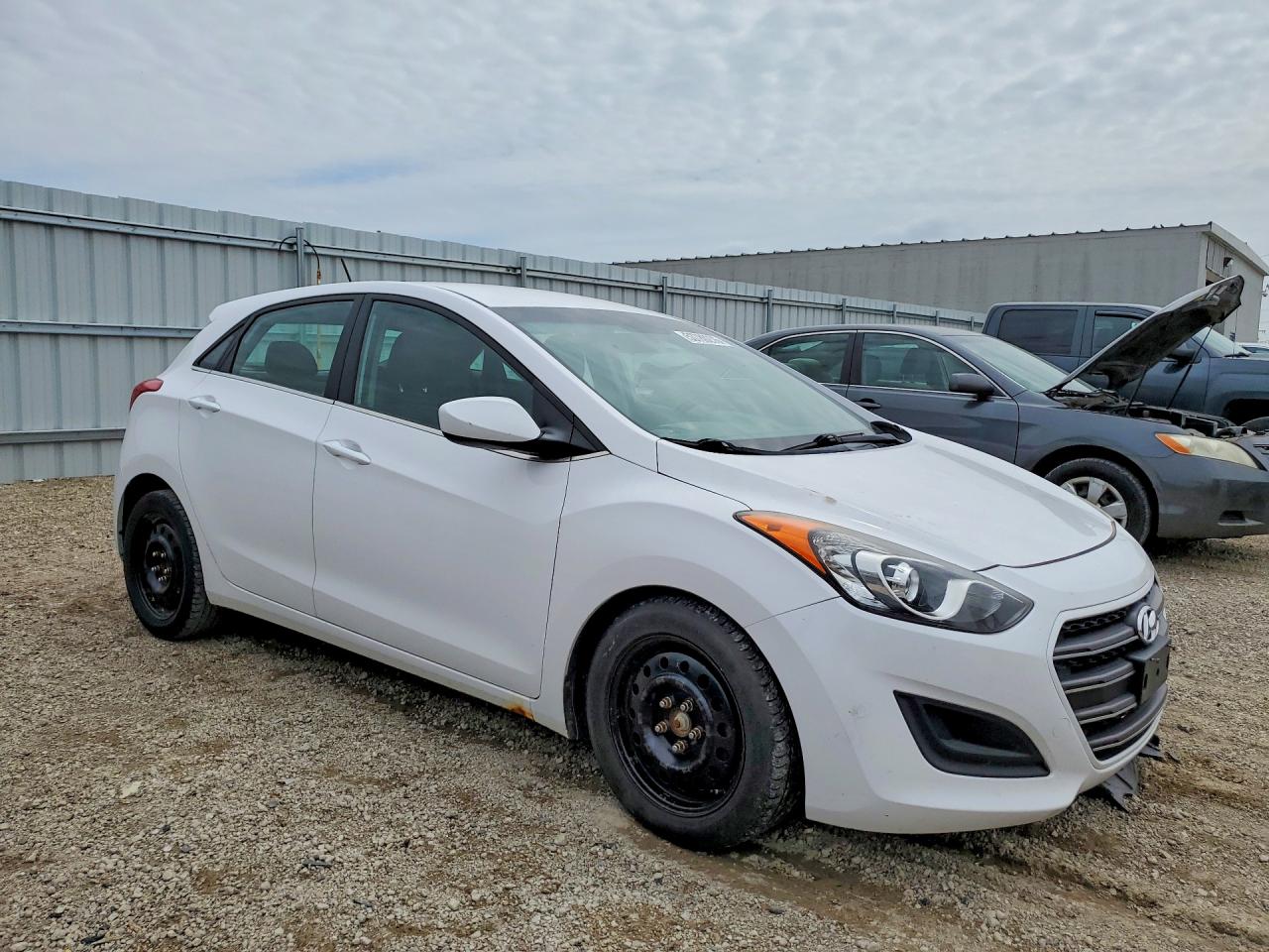 Hyundai ELANTRA Base