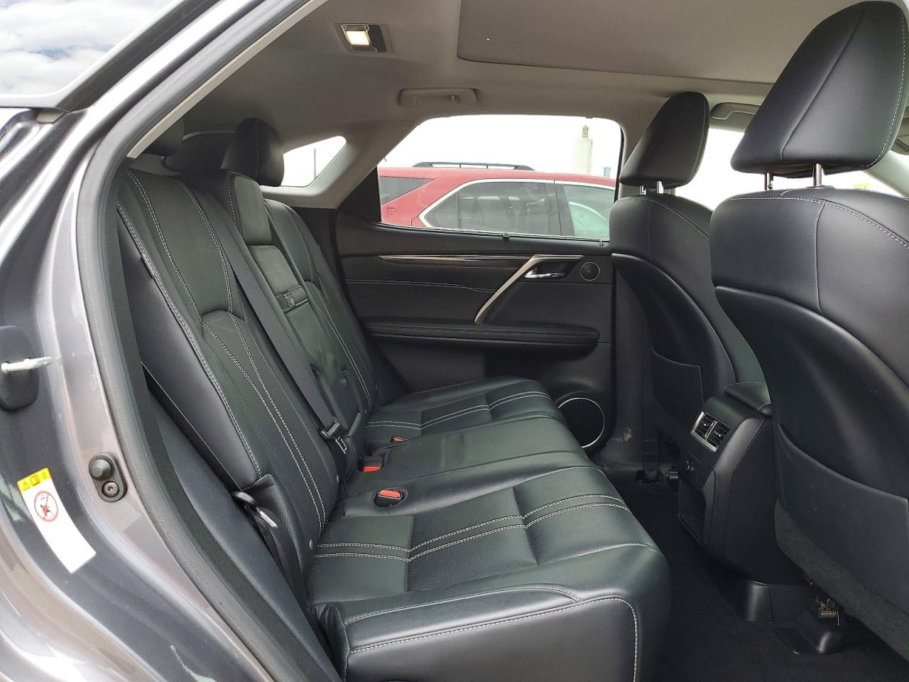 Lexus RX Base