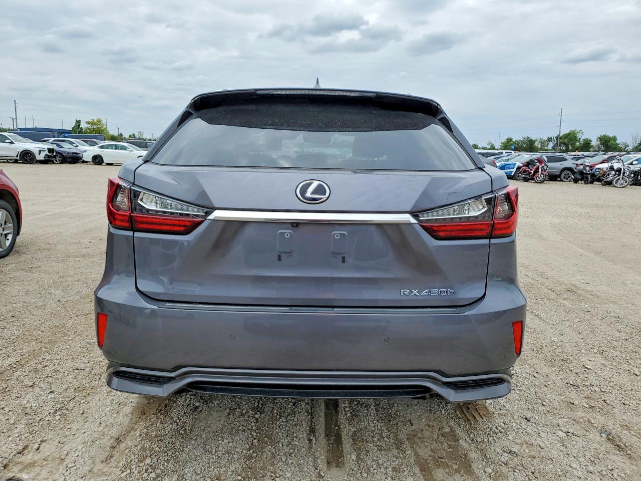 Lexus RX Base