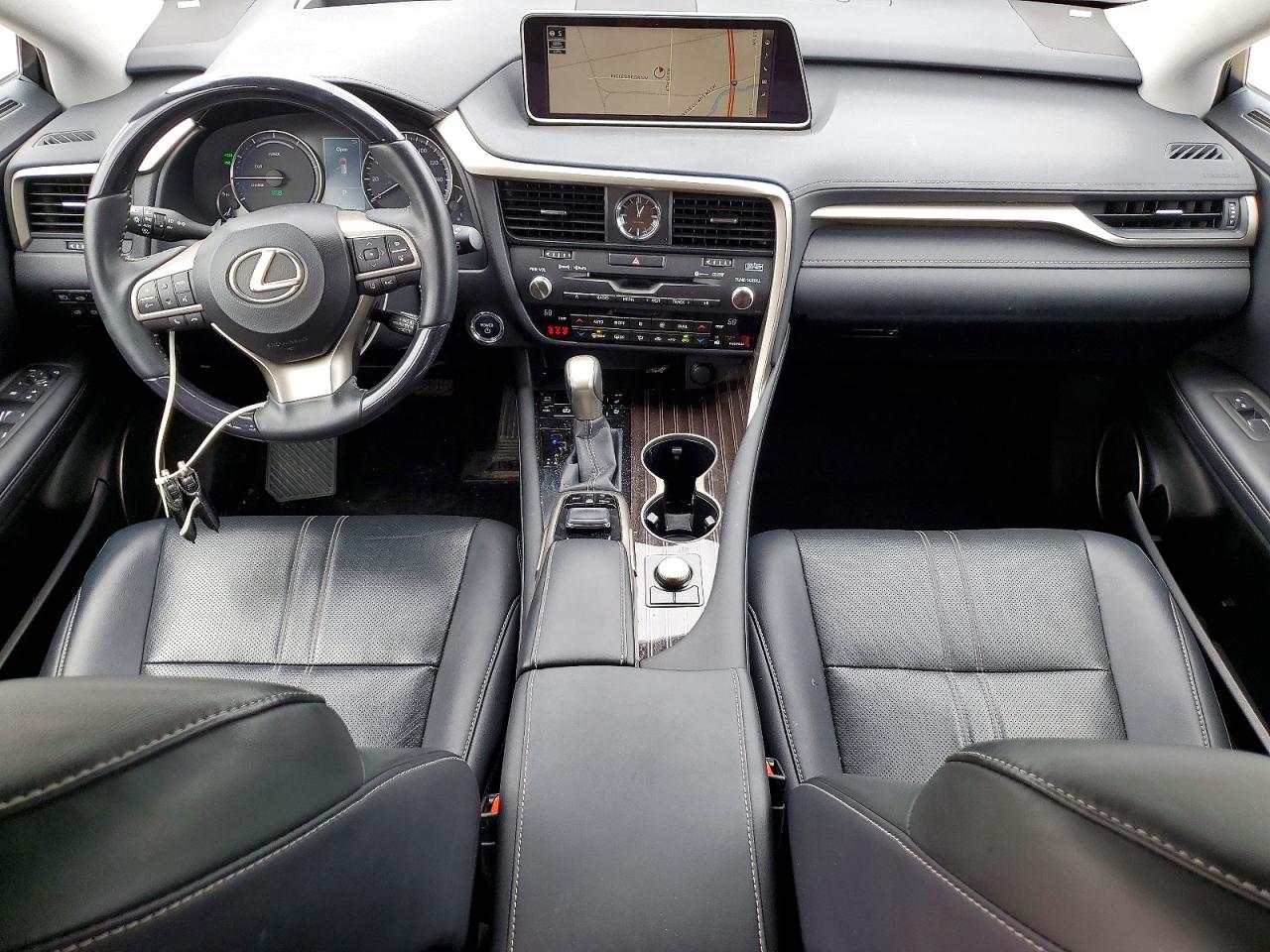Lexus RX Base
