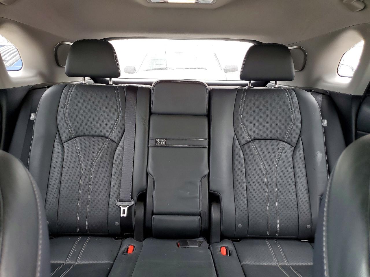 Lexus RX Base