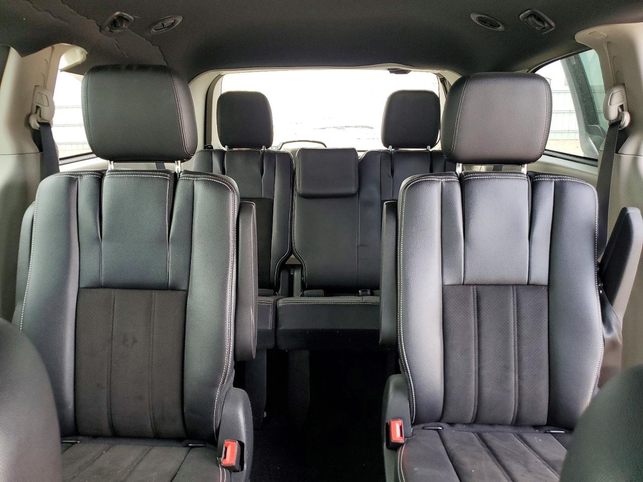 Dodge Caravan Sxt