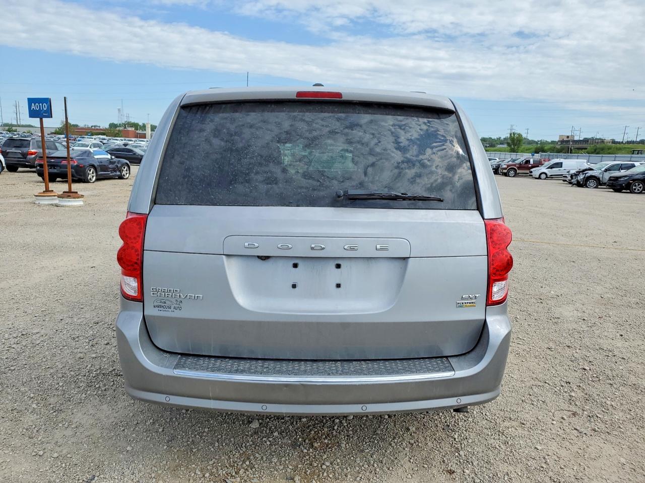 Dodge Caravan Sxt