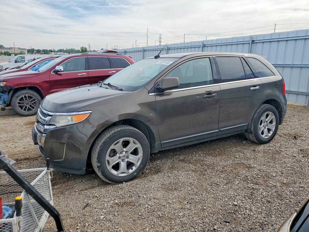 Salvage Ford Edge Image