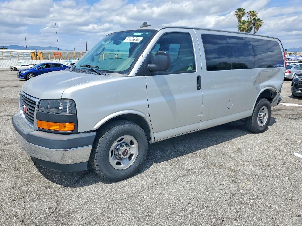 2017 GMC Savana 1GJW7FFF2H1******