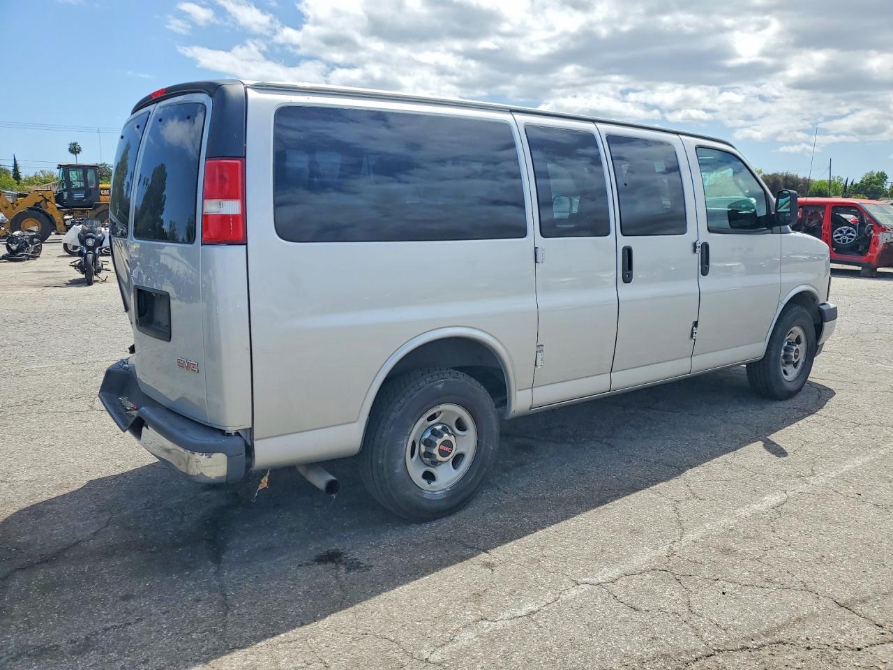 GMC Savana G2500 Lt