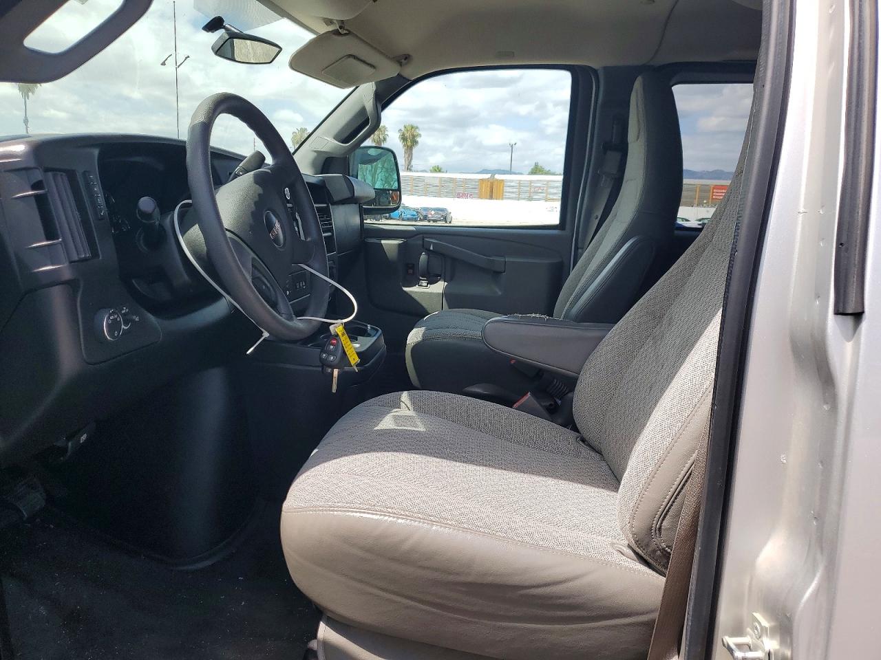GMC Savana G2500 Lt