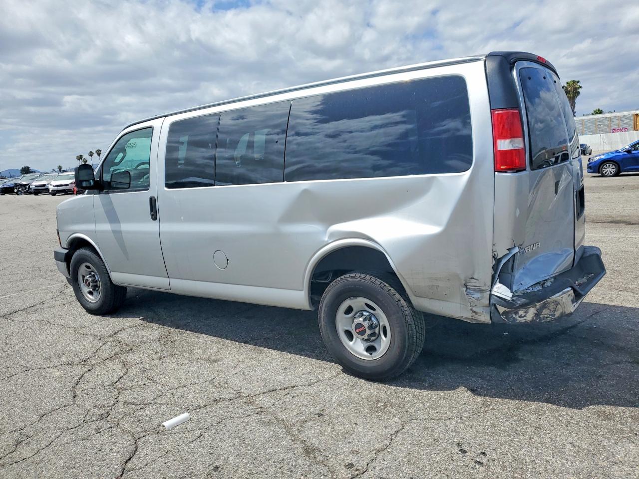 GMC Savana G2500 Lt