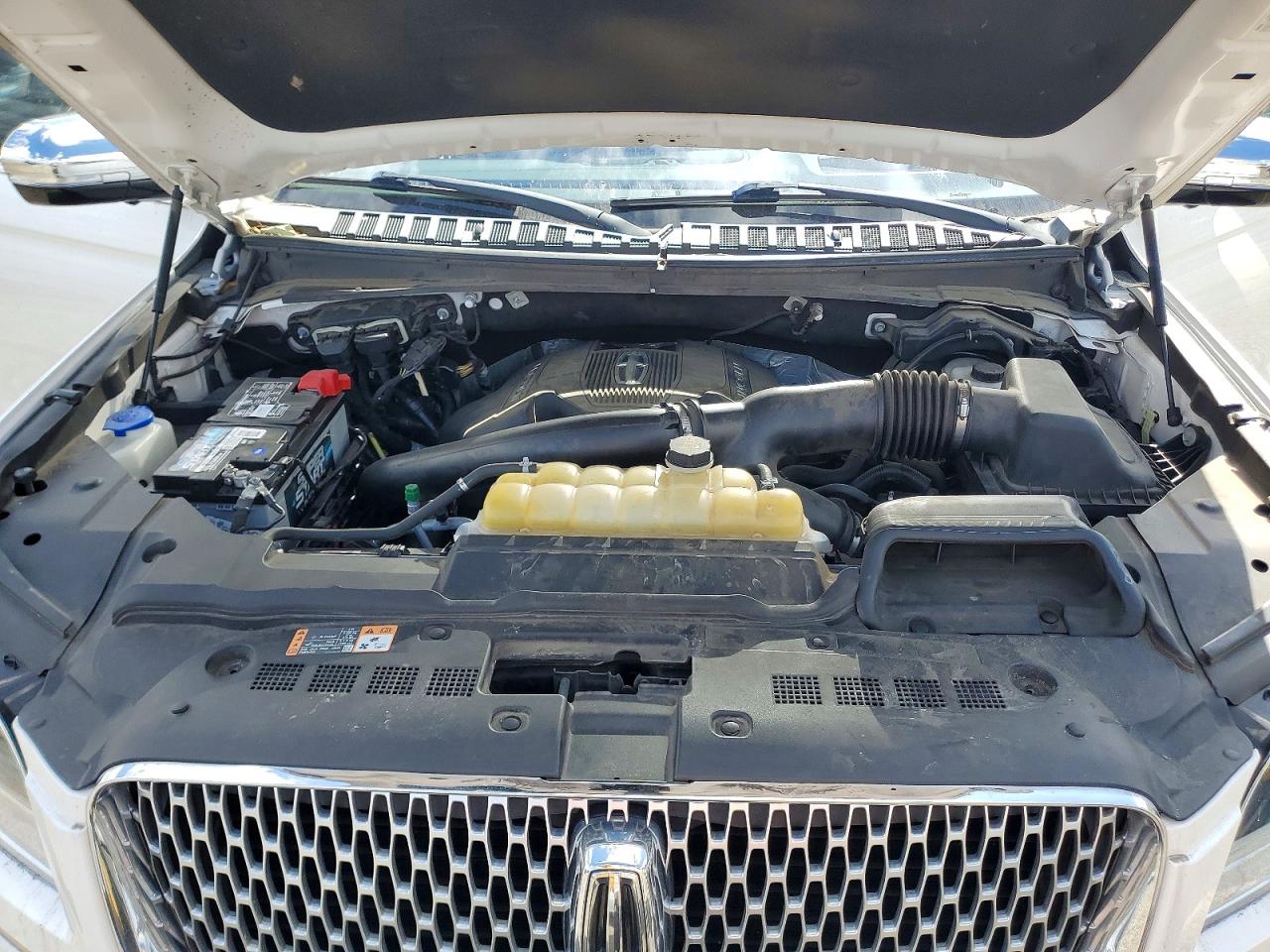 Lincoln Navigator L Black Label
