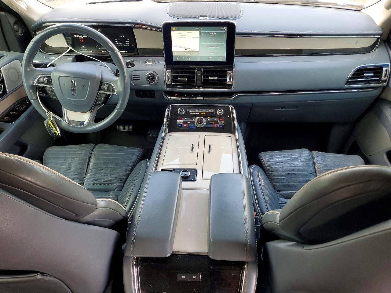 Lincoln Navigator L Black Label