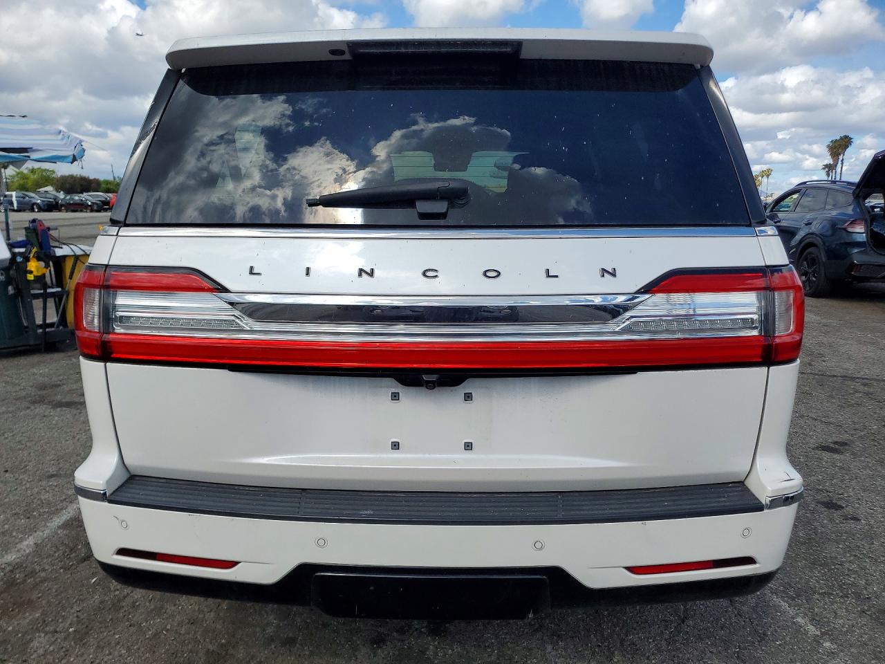 Lincoln Navigator L Black Label