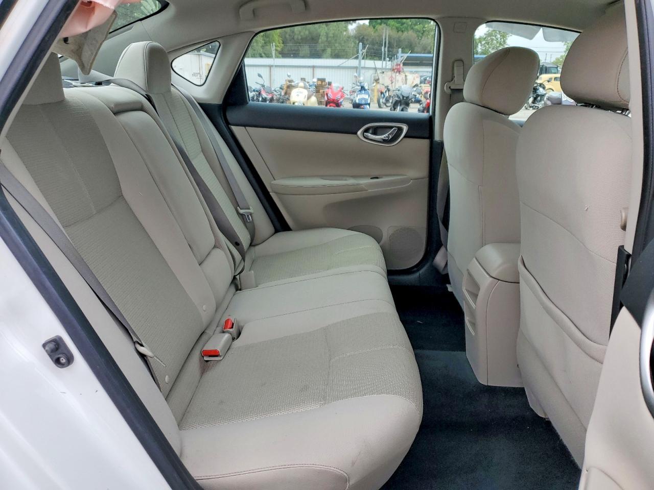 Nissan Sentra S