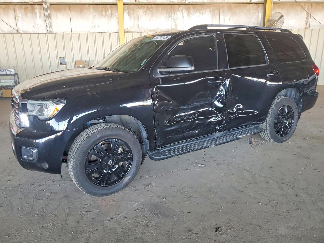Salvage Toyota Sequoia Image