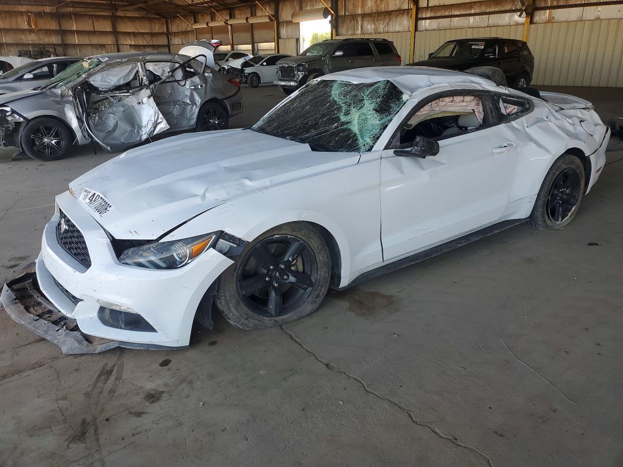 Salvage Ford Mustang Image