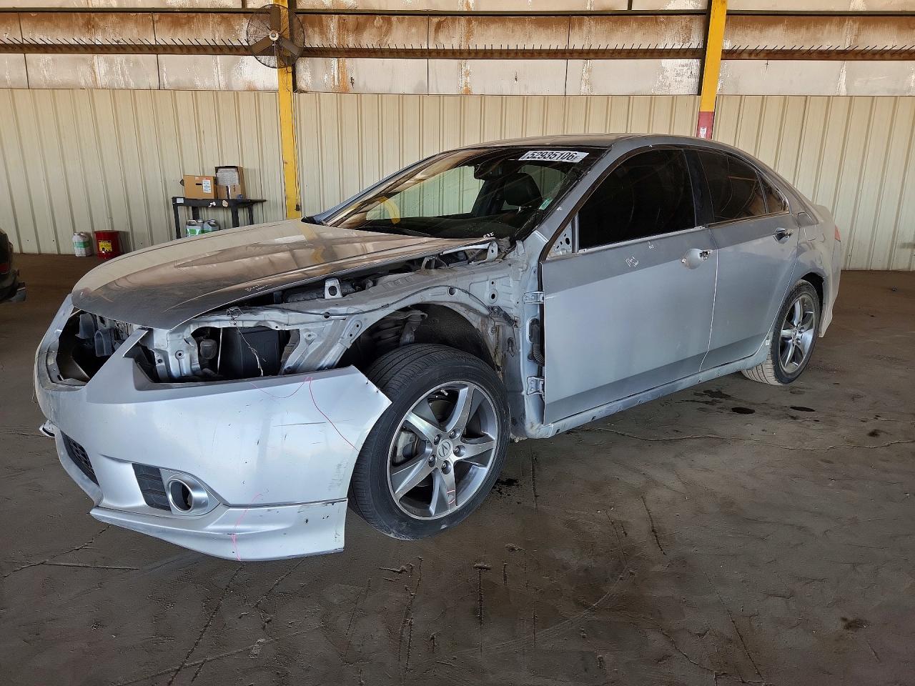 Salvage Acura TSX Image