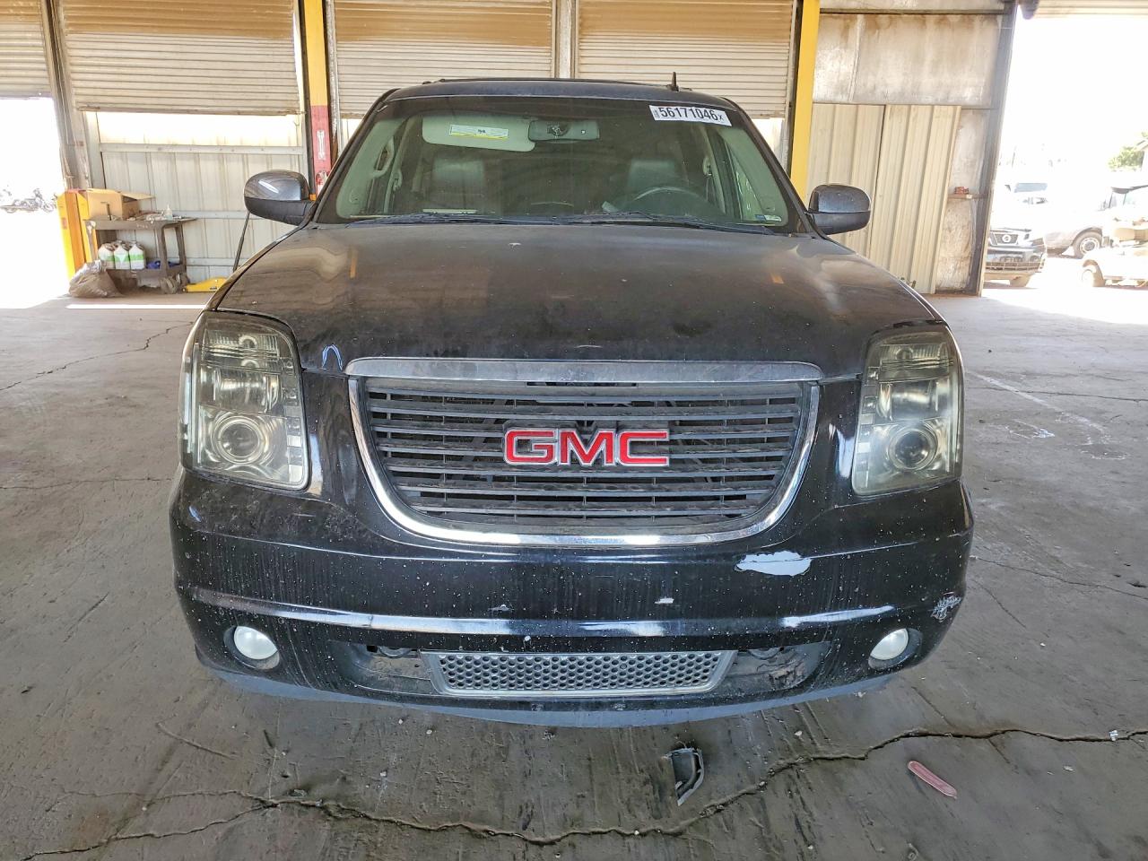 GMC Yukon C1500 Slt