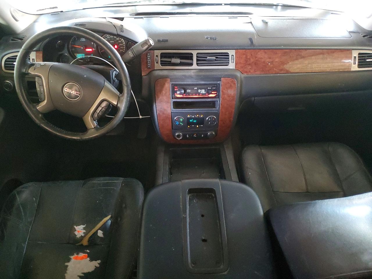 GMC Yukon C1500 Slt