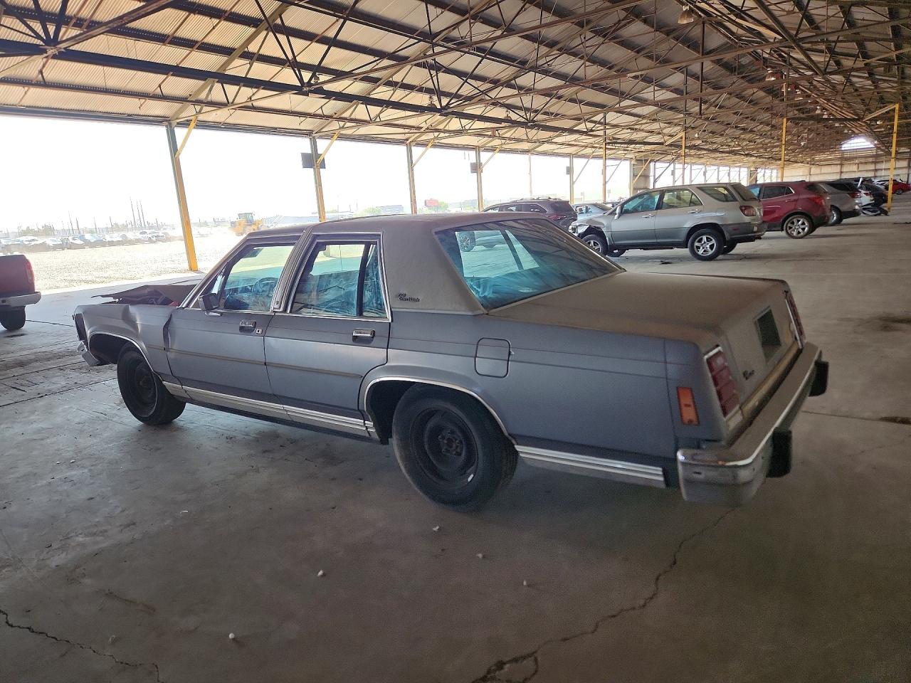 Ford LTD Crown Victoria