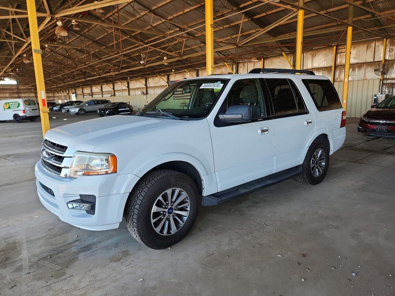 Salvage Ford Expedition Image