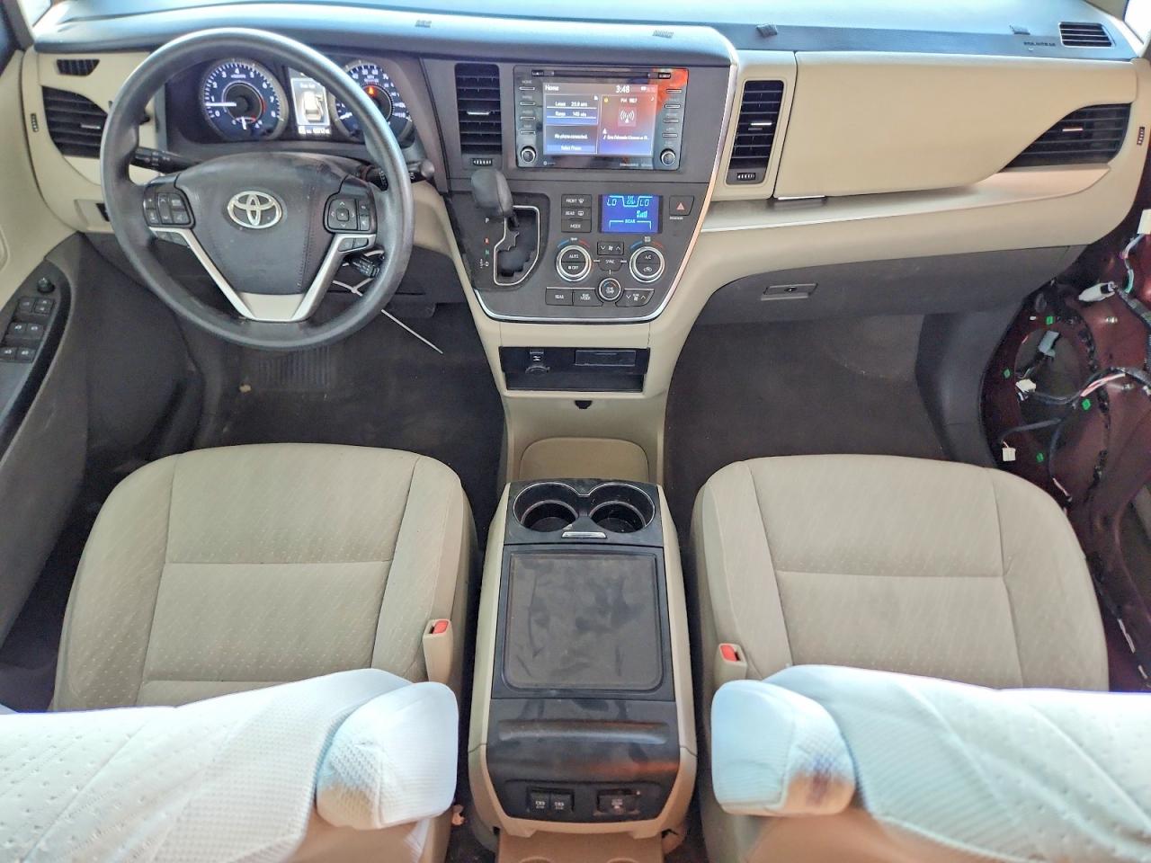 Toyota Sienna Le