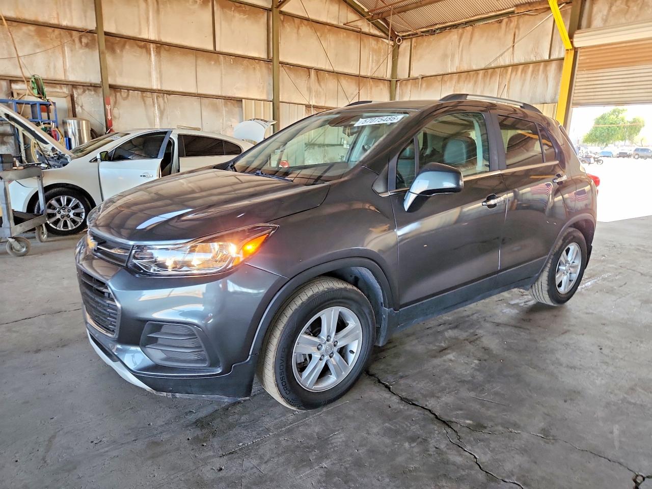 Salvage Chevrolet Trax Image