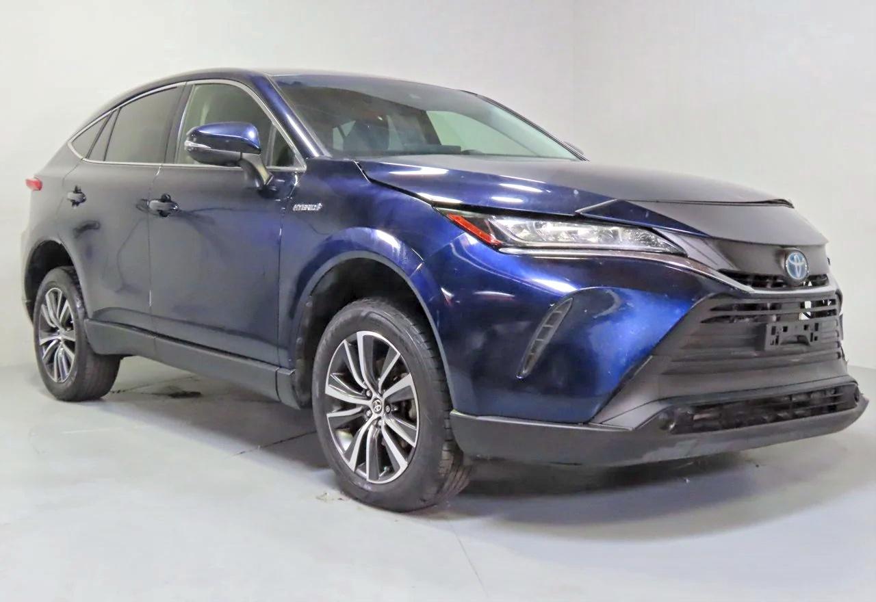 Salvage Toyota Venza Image