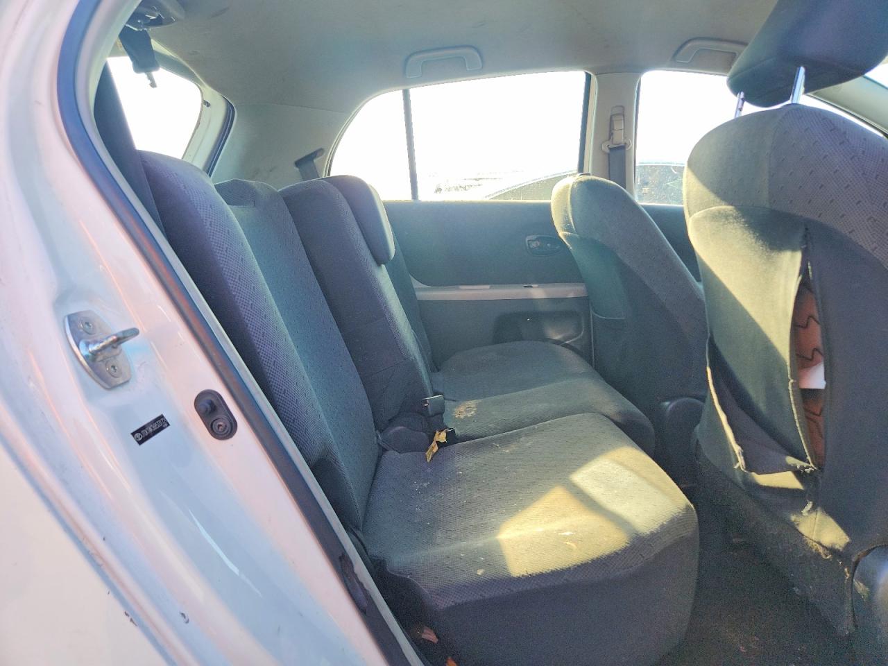 Toyota Yaris Base