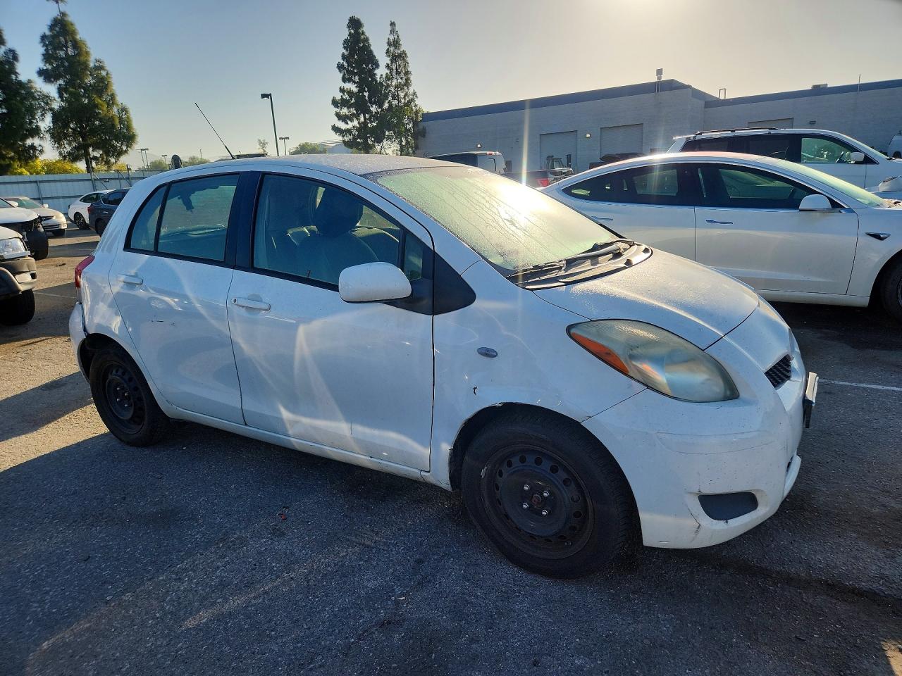 Toyota Yaris Base