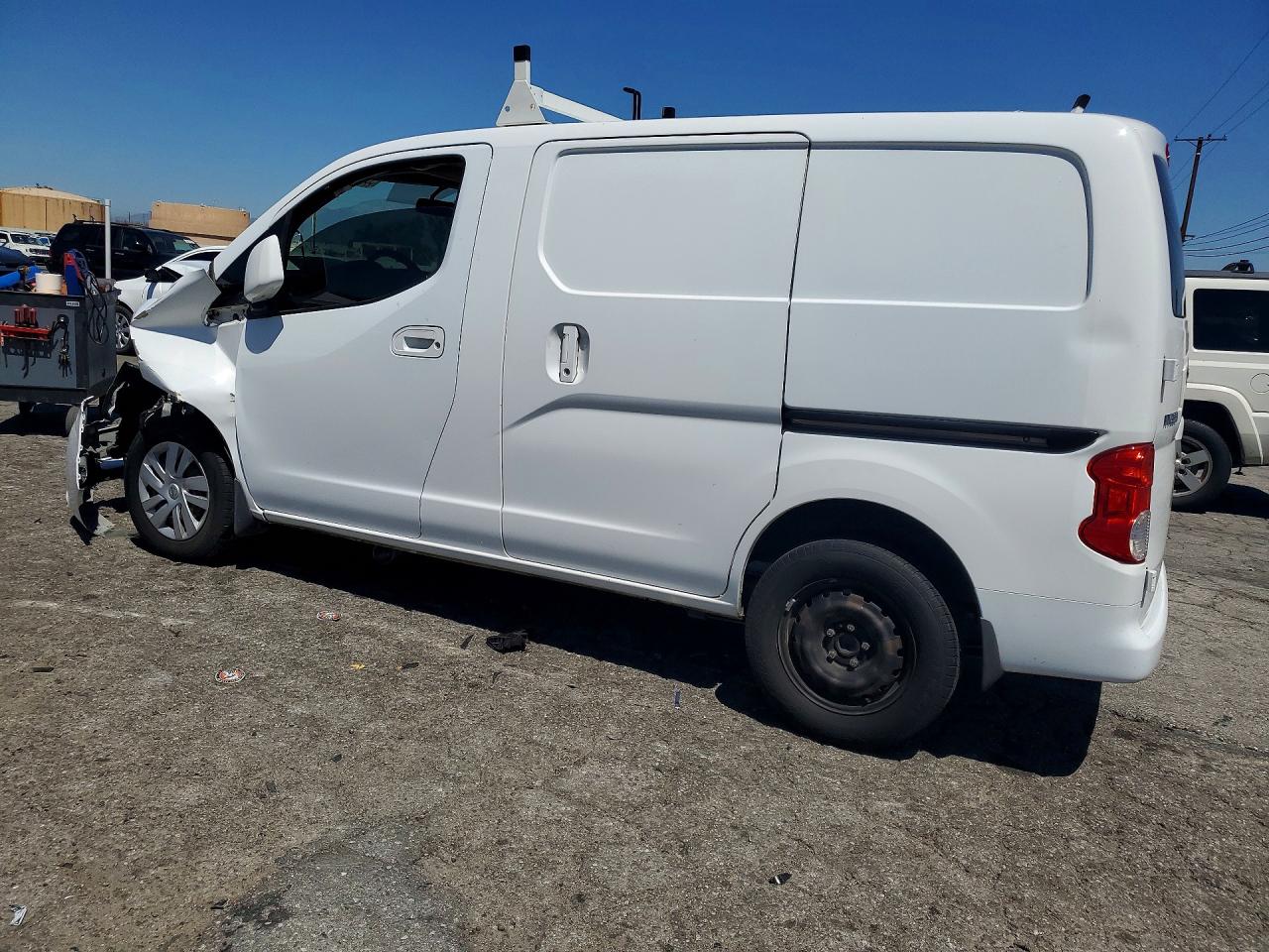 Nissan Nv
