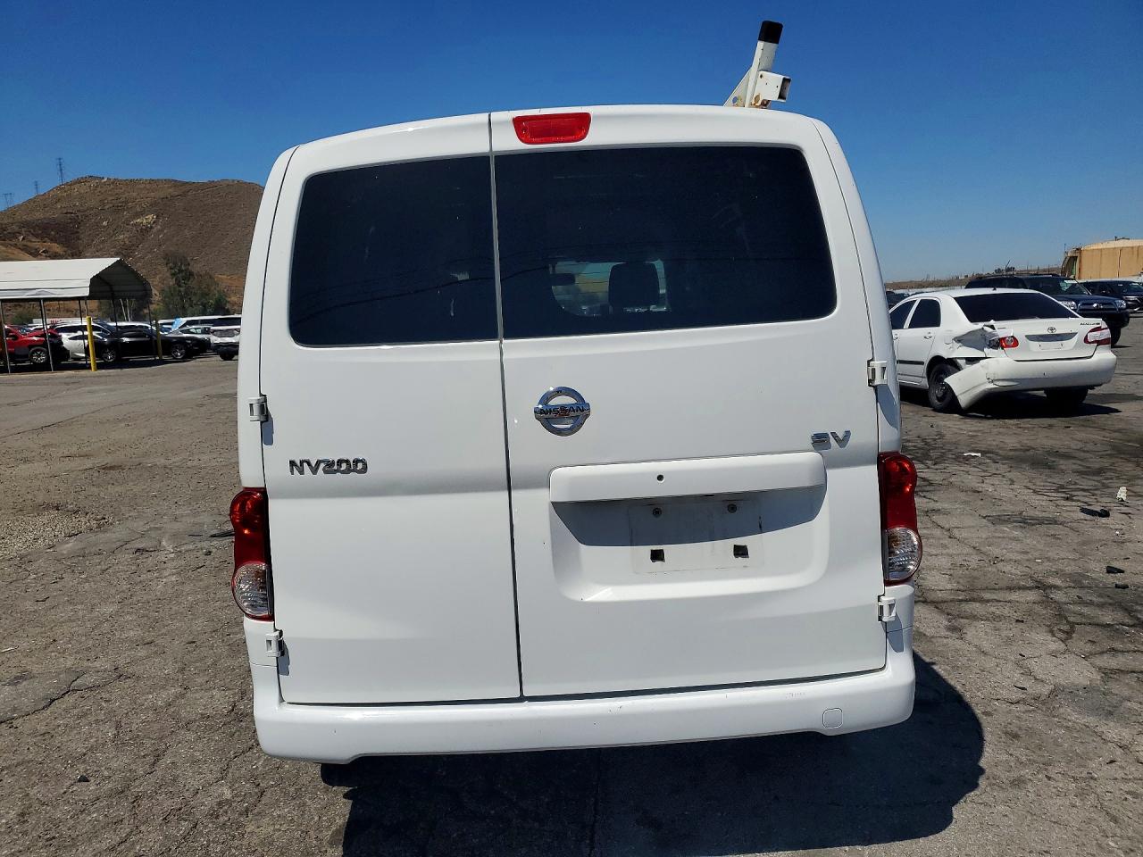 Nissan Nv