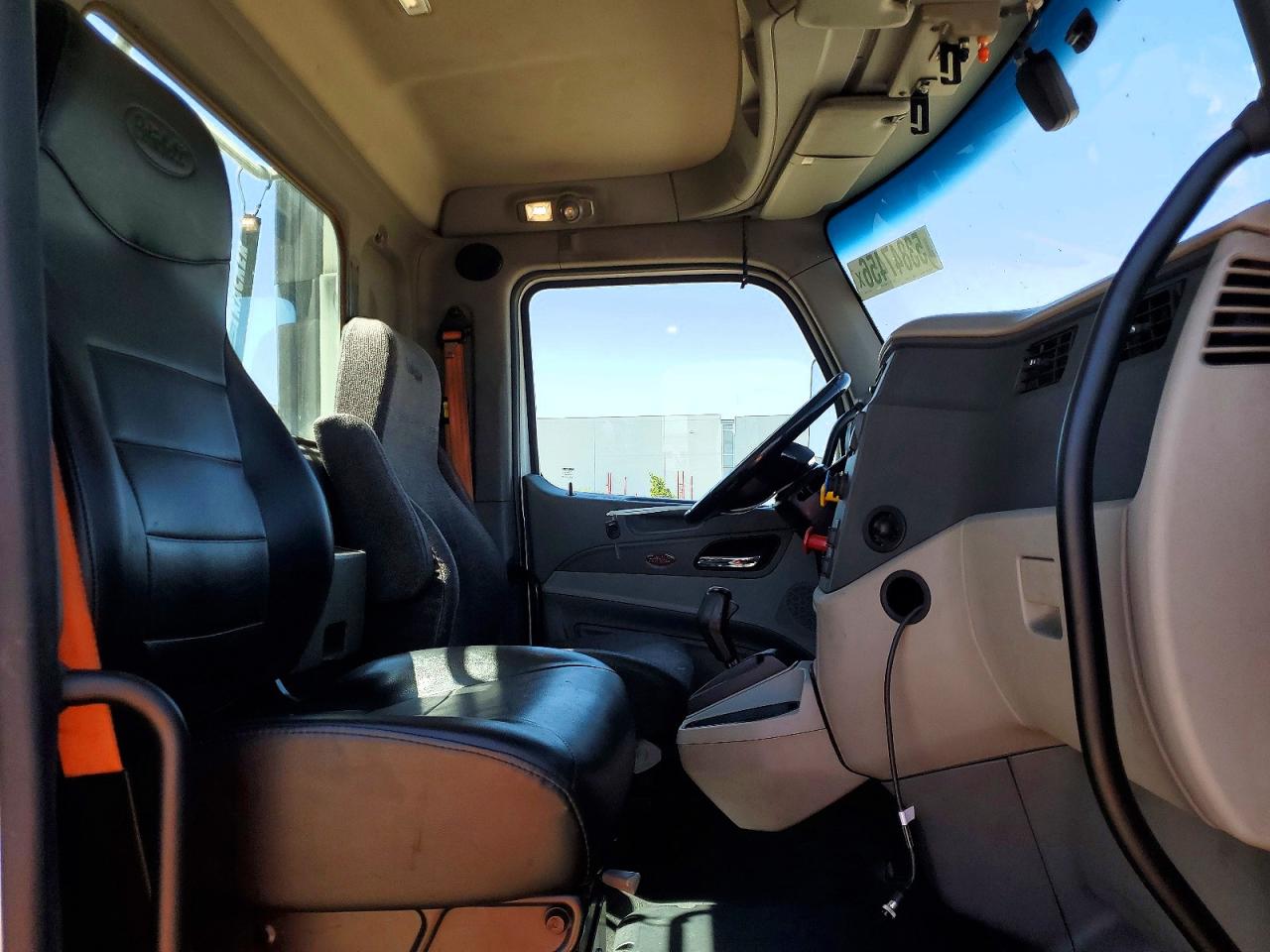 Peterbilt 579