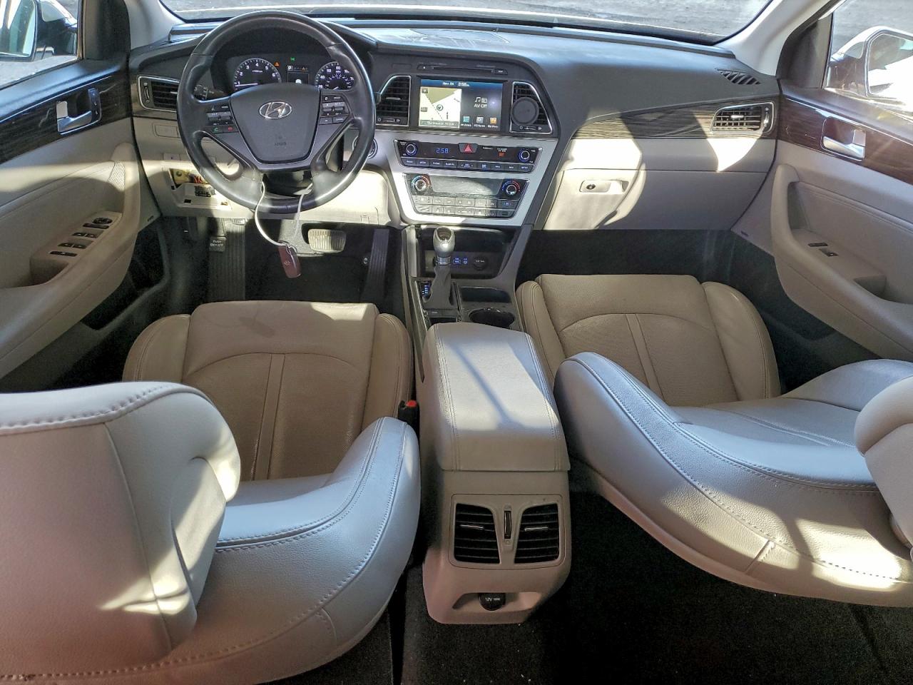 Hyundai SONATA Sport