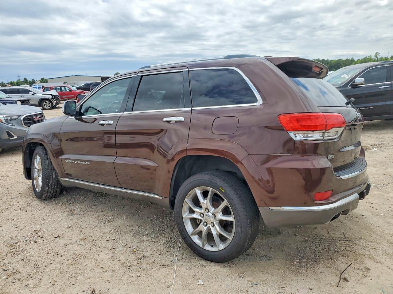 Jeep Cherokee Summit