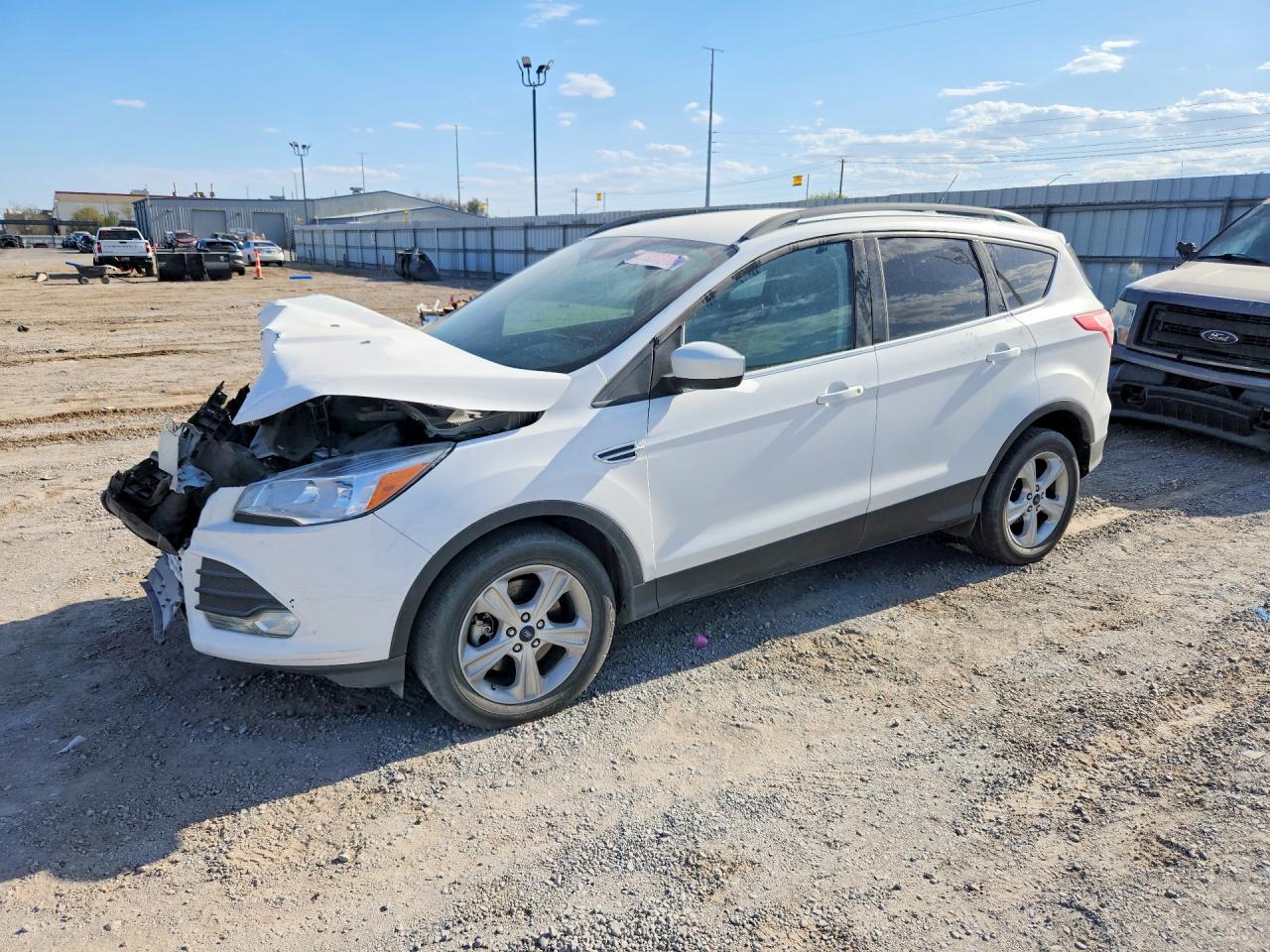 Salvage Ford Escape Image