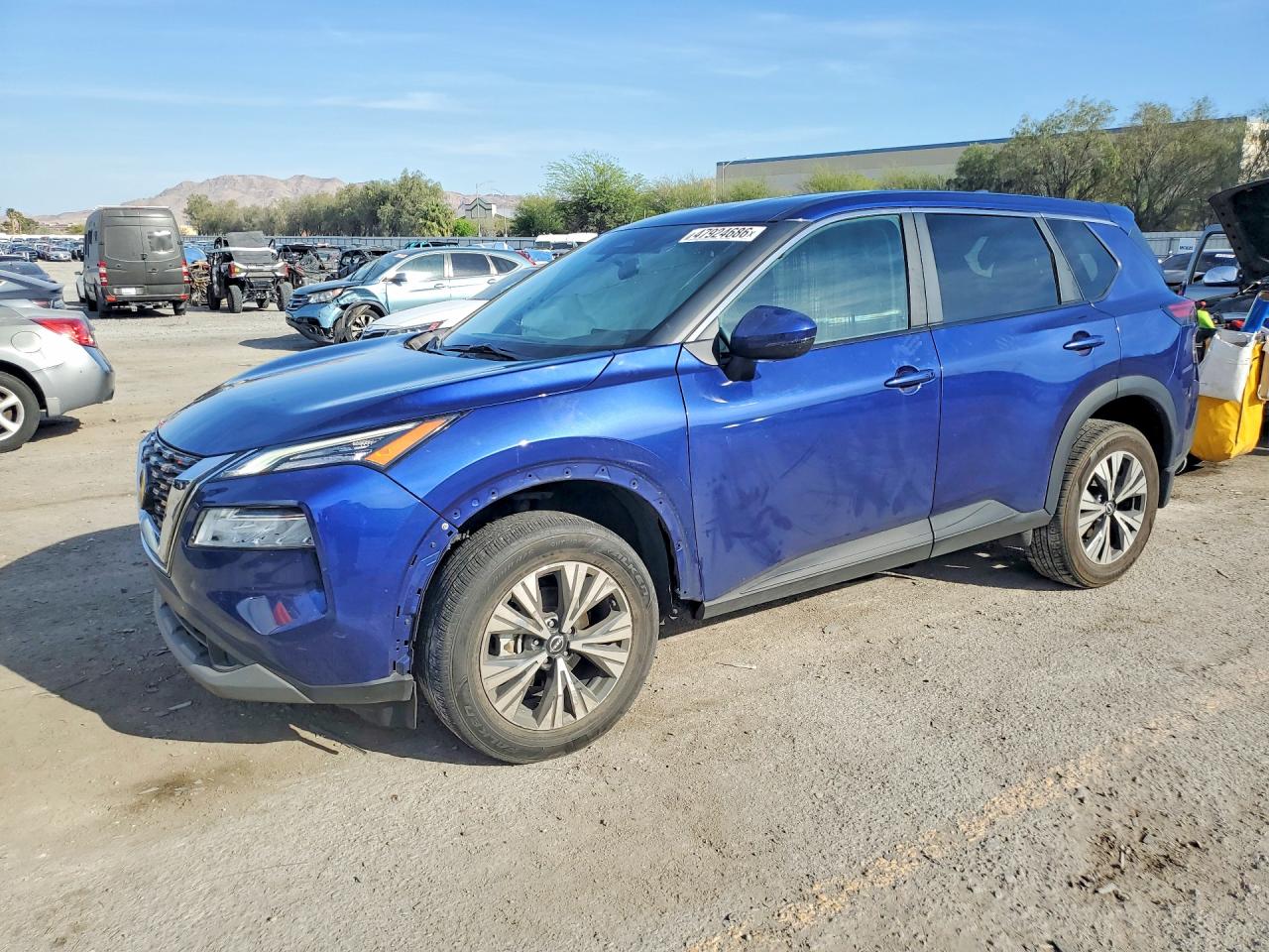Salvage Nissan Rogue Image