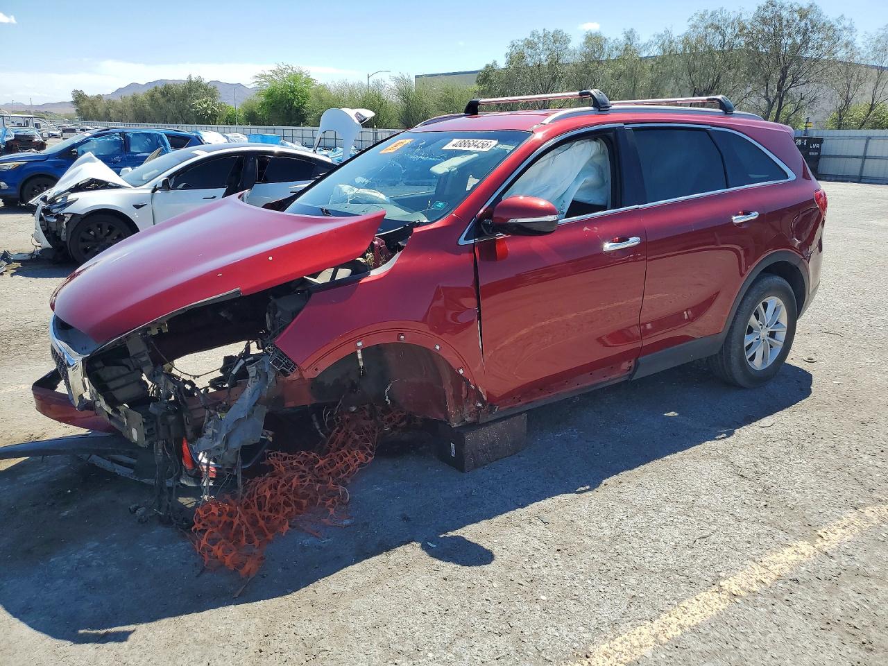 Salvage Kia Sorento Image