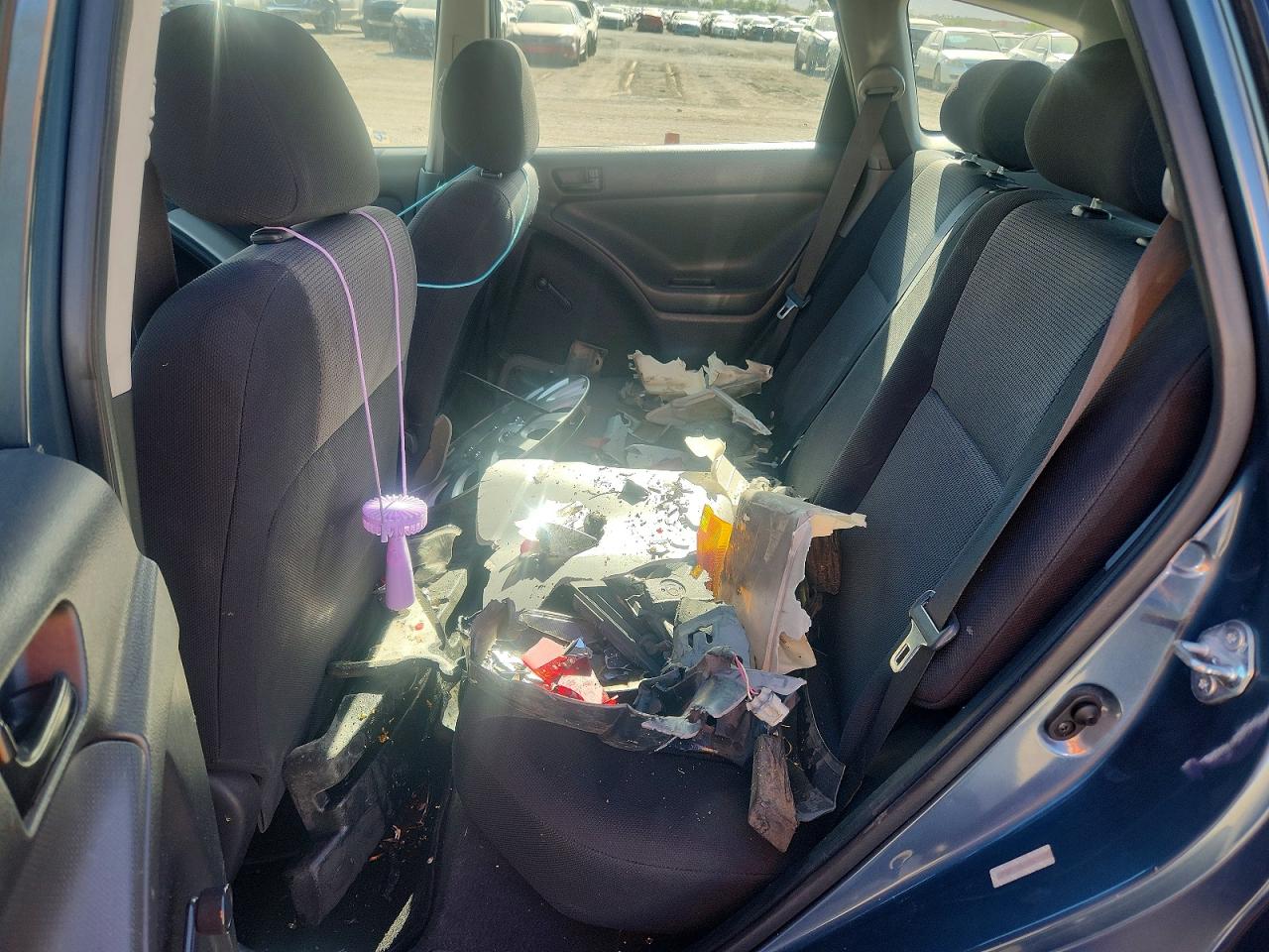 Pontiac Vibe Base