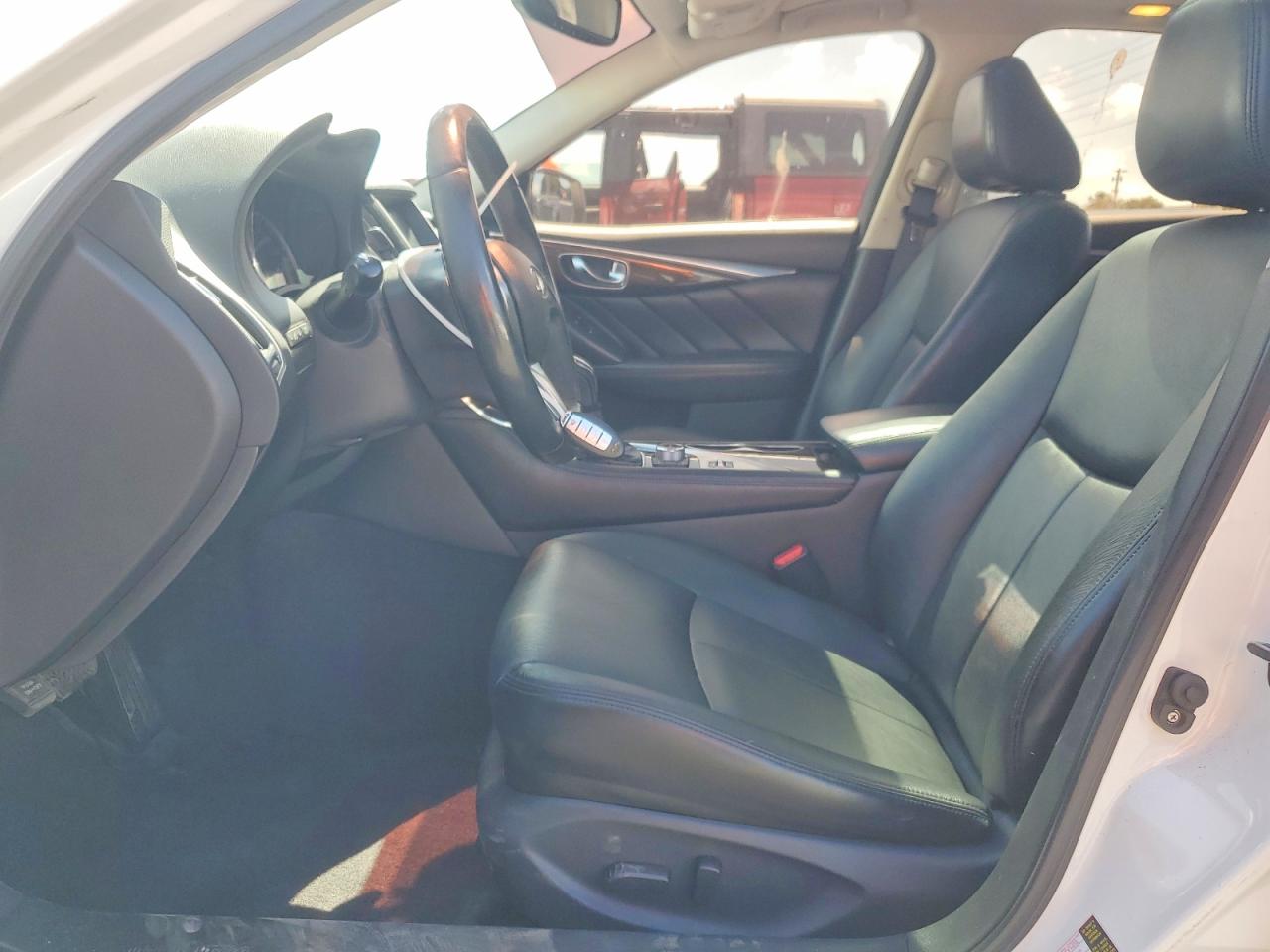 INFINITI Q50 3.0t Luxe