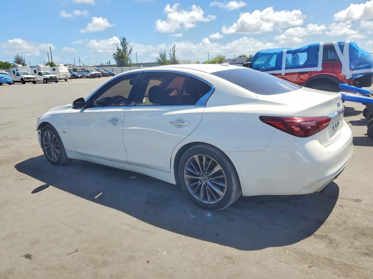 INFINITI Q50 3.0t Luxe