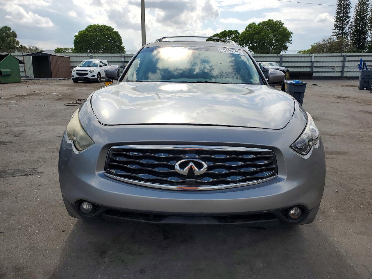 INFINITI Fx Base
