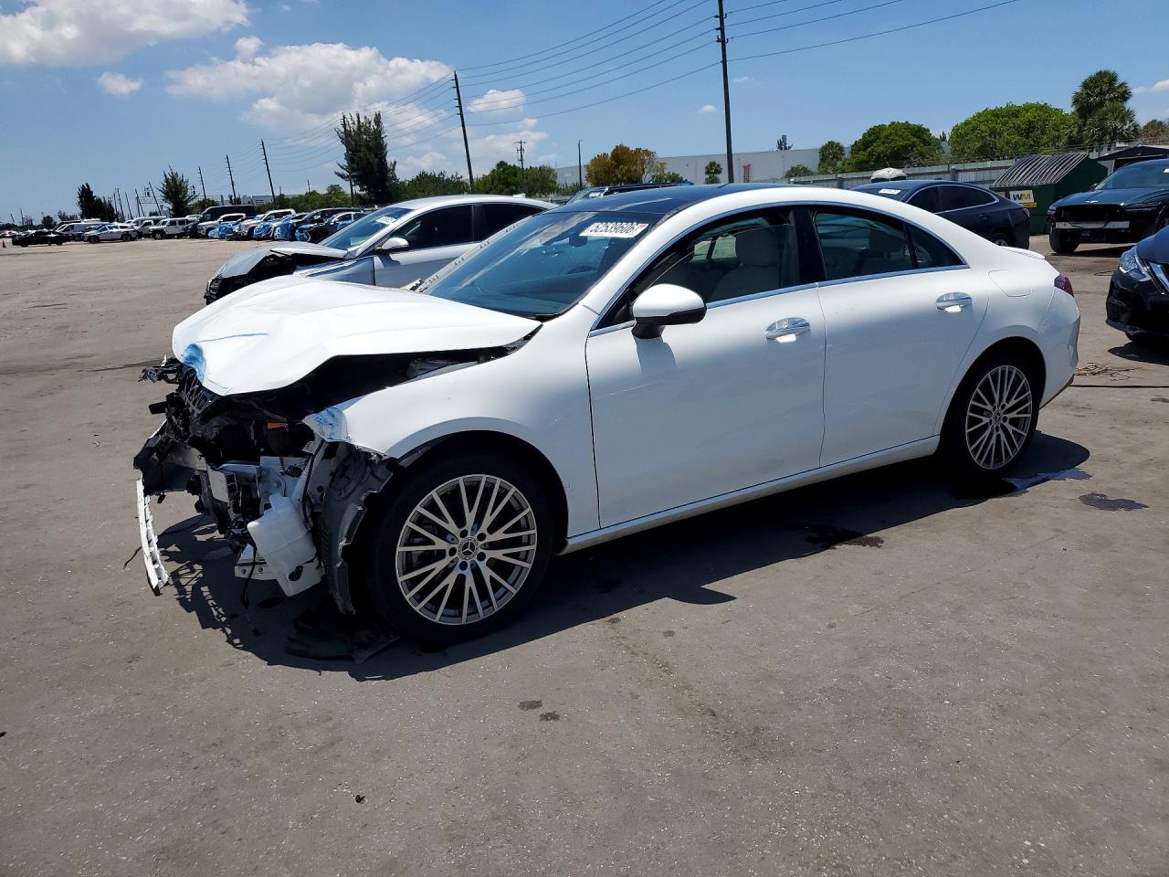 Salvage Mercedes-Benz Cla-class Image