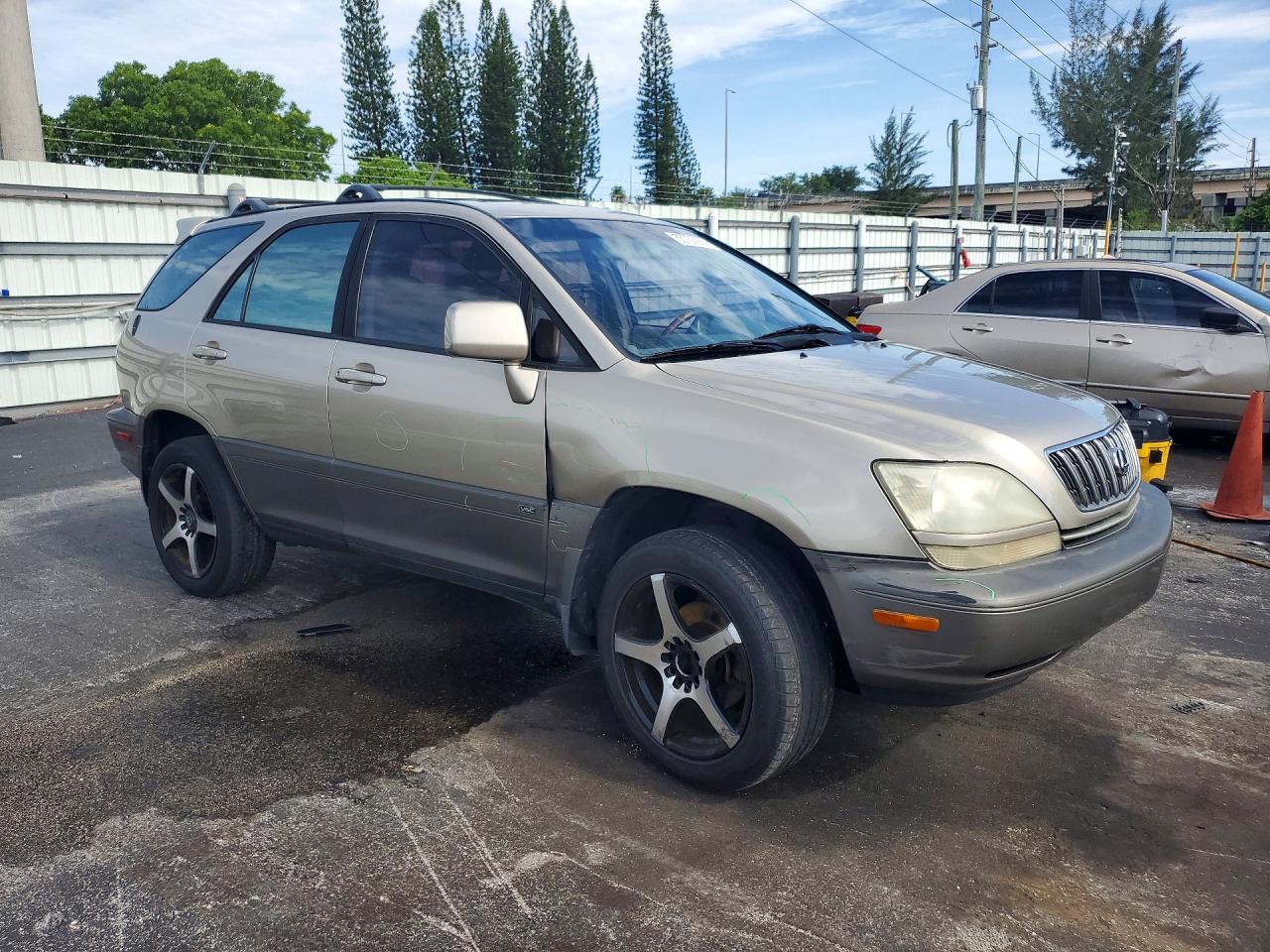 Lexus RX 300