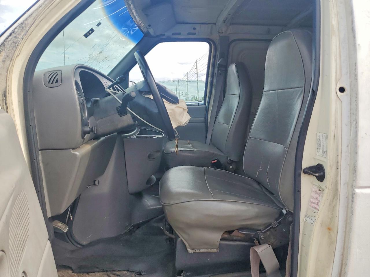 Ford Econoline E250 Super Duty
