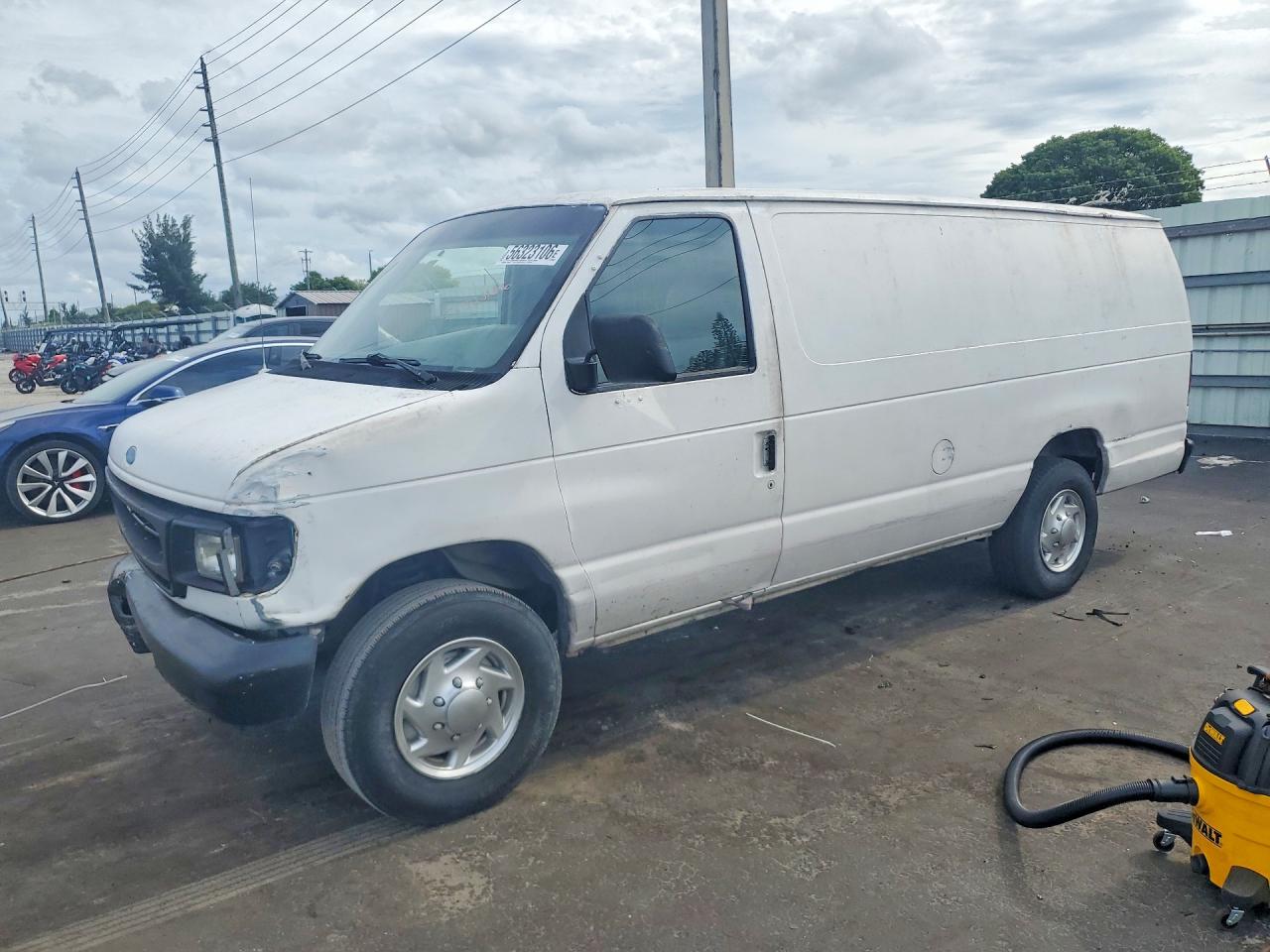 Salvage Ford Econoline Image