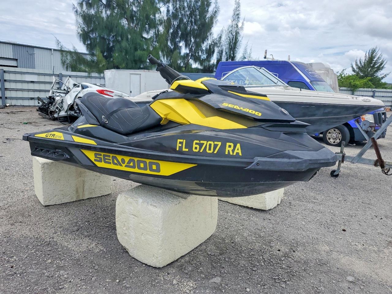 Salvage Sea-doo Other Image