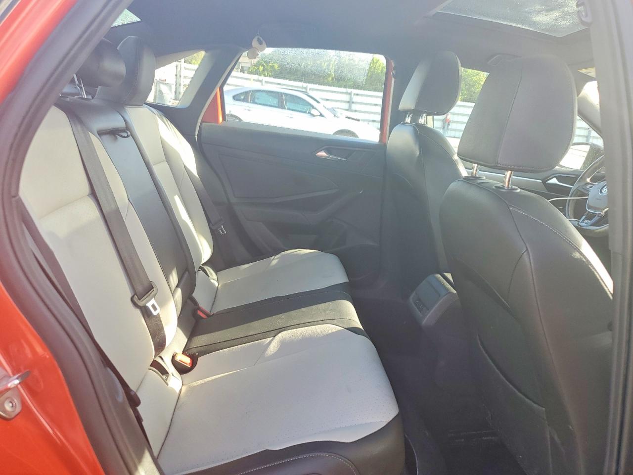 Volkswagen Jetta S