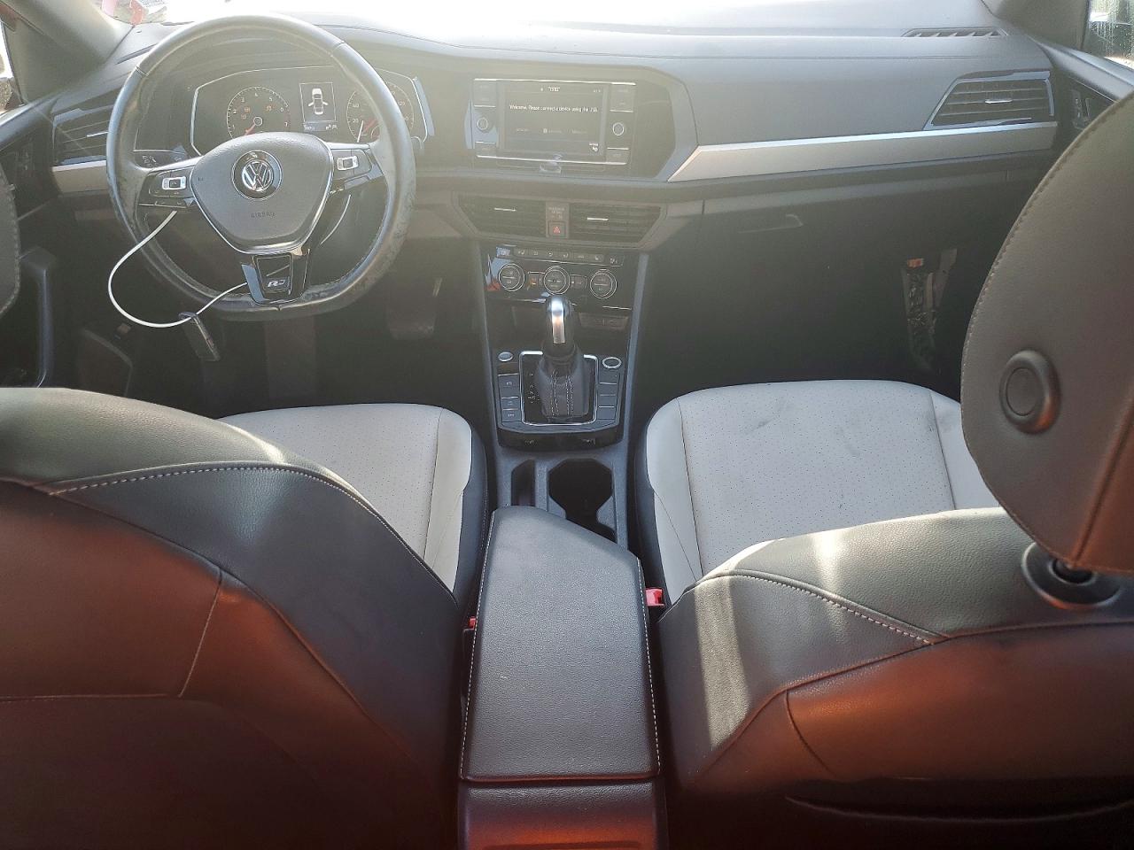 Volkswagen Jetta S